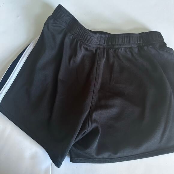 Adidas shorts black soccer - Picture 3 of 5